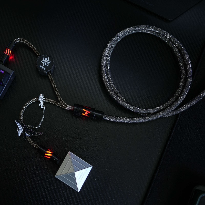 Cavo per Tastiera Magnetica Hu - Desk Setup Game recensione e prezzo